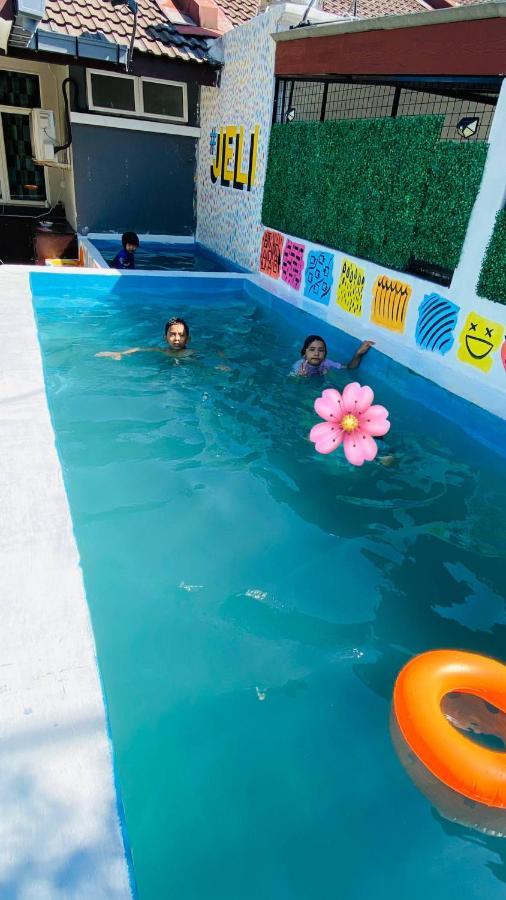 Jeli Homestay Ayer Puteh Jeli Kelantan Private Swimming Pool Kampong Jeli Kerawat Exteriör bild