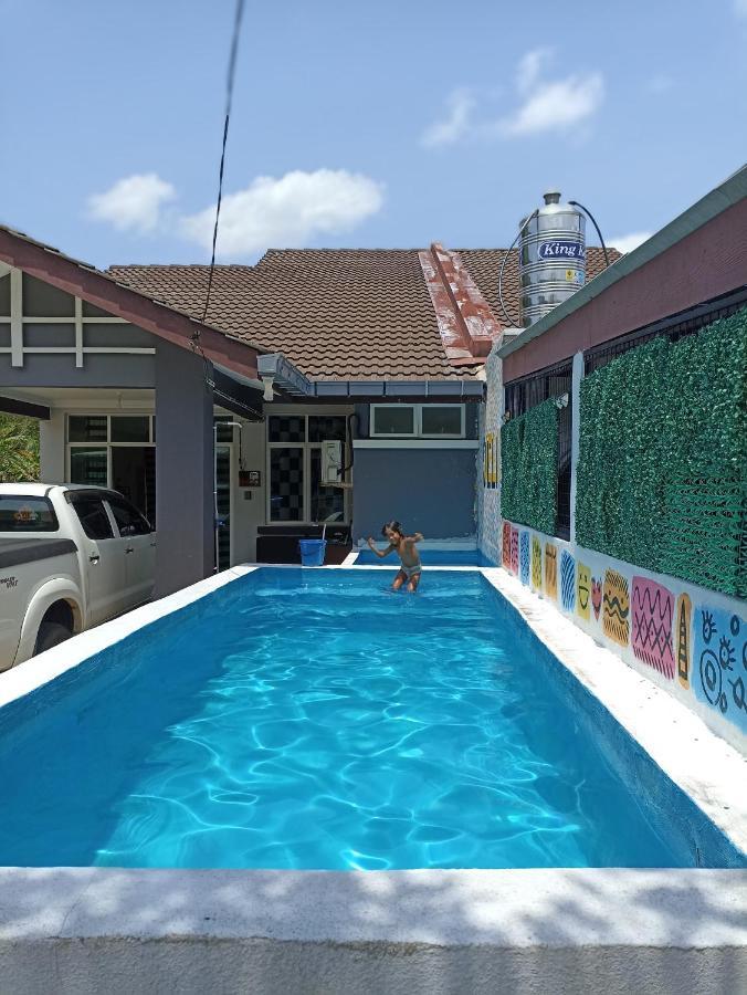 Jeli Homestay Ayer Puteh Jeli Kelantan Private Swimming Pool Kampong Jeli Kerawat Exteriör bild